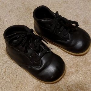 Boutique Teeny toes Flexible Walking shoes Black